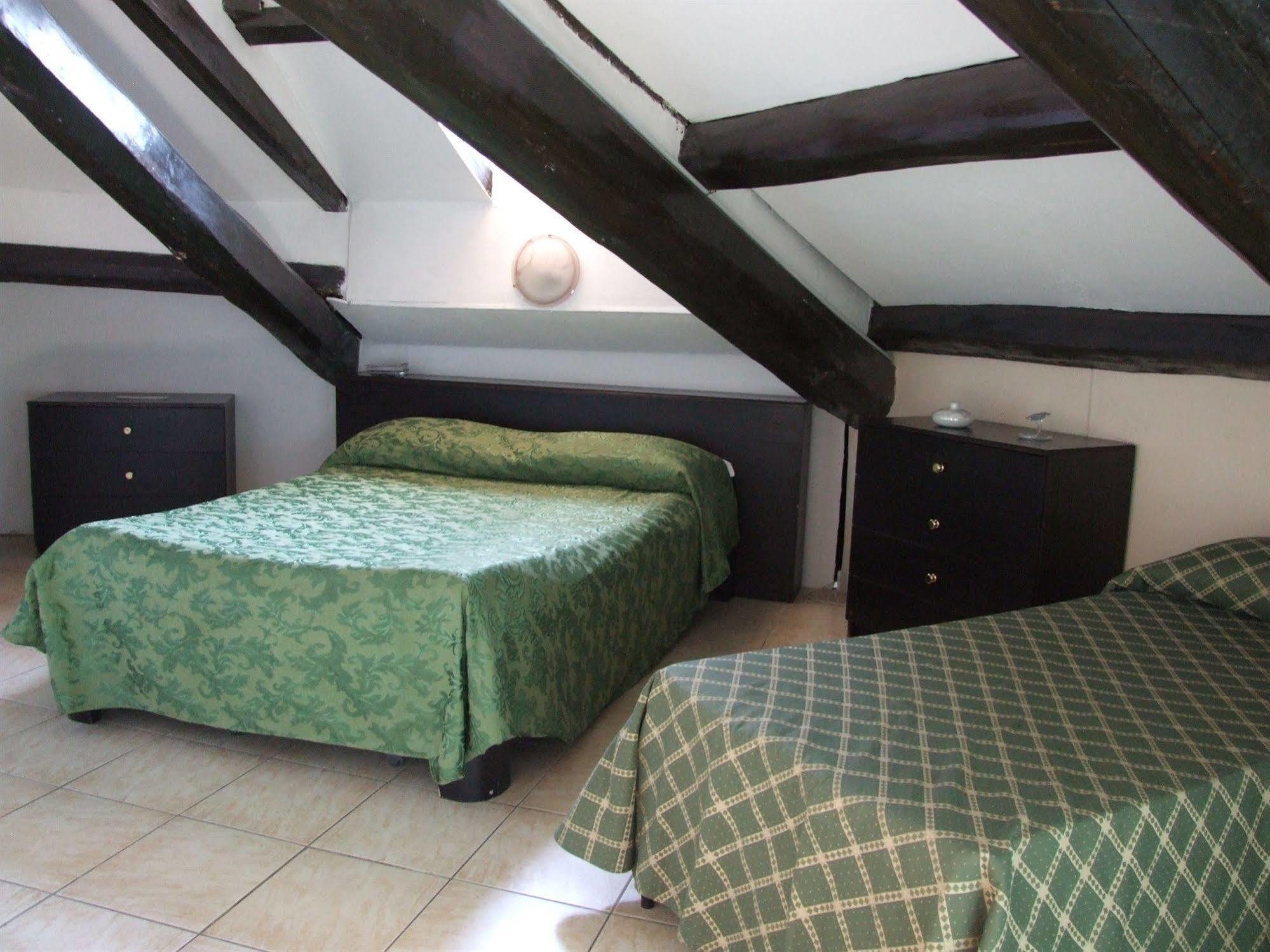 Nazional Rooms โรม ภายนอก รูปภาพ